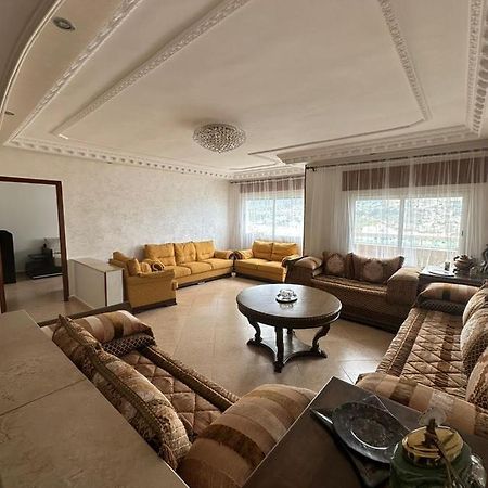 Vaste Appartement Au Centre De Tétouan Extérieur photo