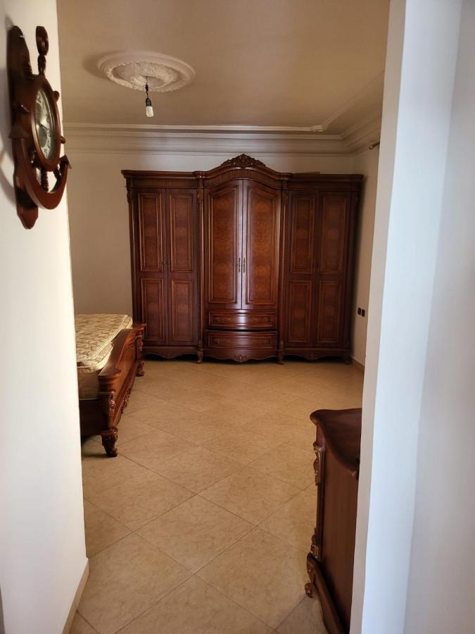 Vaste Appartement Au Centre De Tétouan Extérieur photo