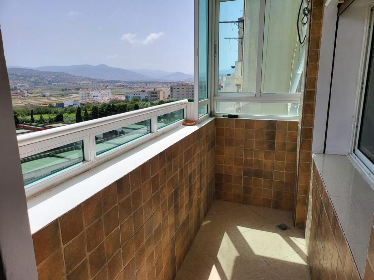 Vaste Appartement Au Centre De Tétouan Extérieur photo