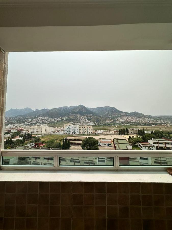 Vaste Appartement Au Centre De Tétouan Extérieur photo