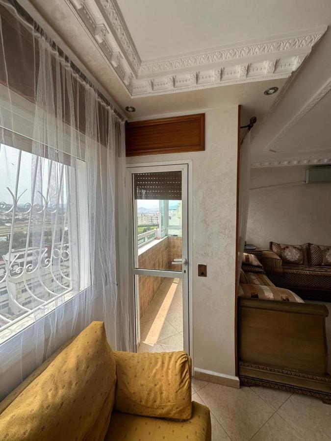 Vaste Appartement Au Centre De Tétouan Extérieur photo