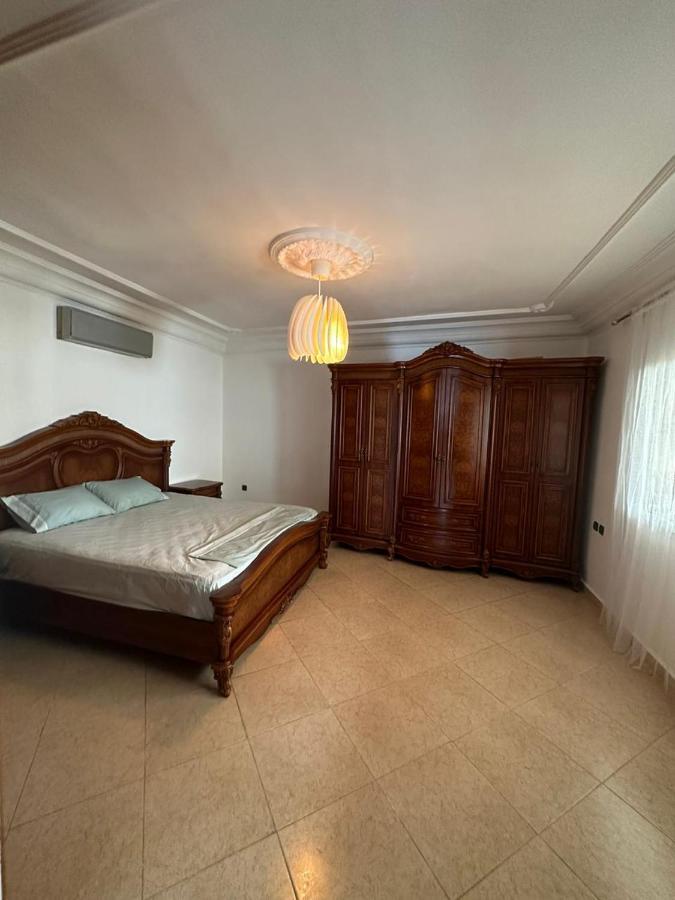 Vaste Appartement Au Centre De Tétouan Extérieur photo